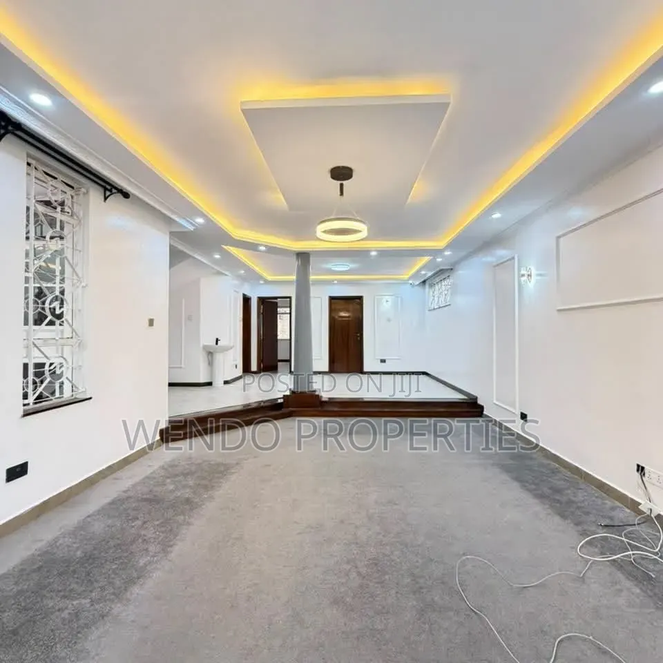 4bdrm Townhouse / Terrace in Muthangari for rent
