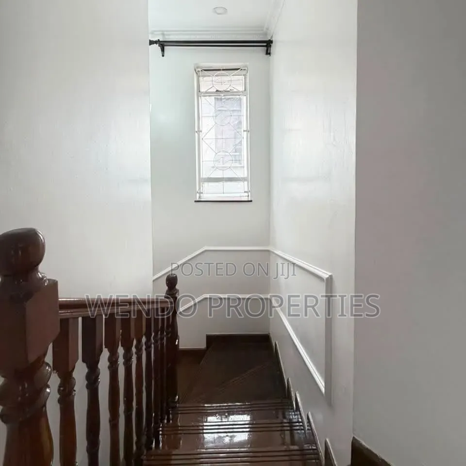 4bdrm Townhouse / Terrace in Muthangari for rent