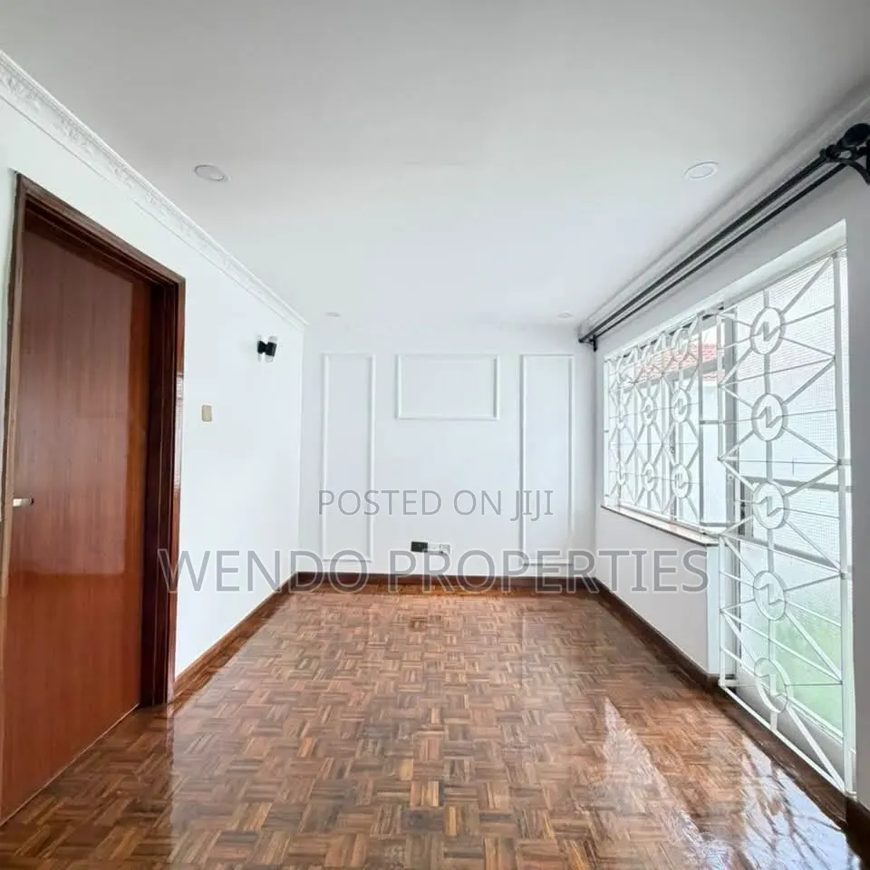4bdrm Townhouse / Terrace in Muthangari for rent