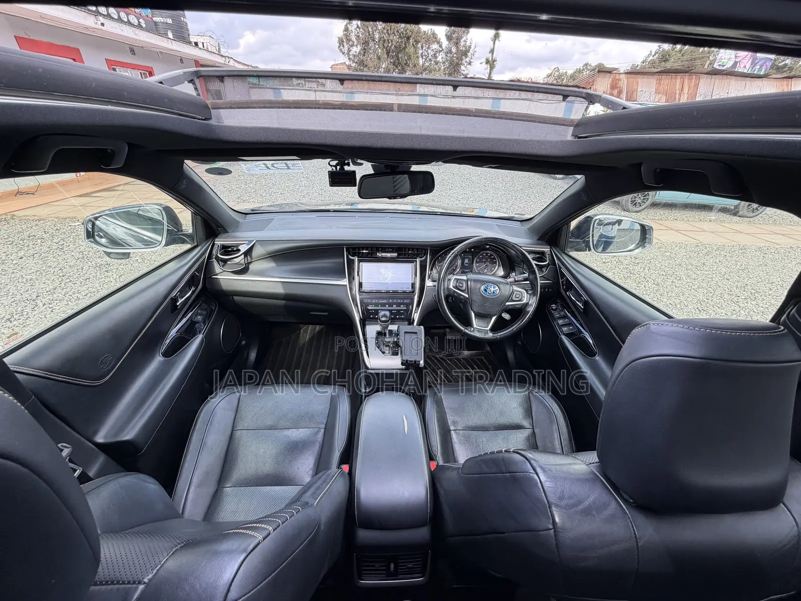 Toyota Harrier 2.0 2019 Black
