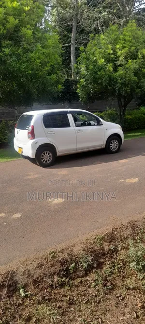 Toyota Passo 2012 White