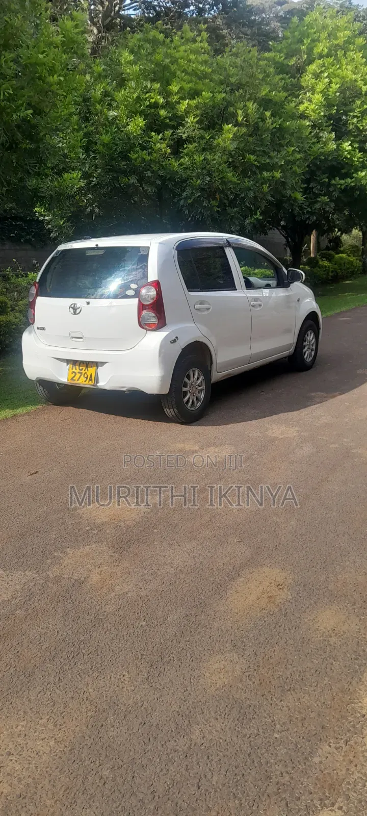 Toyota Passo 2012 White