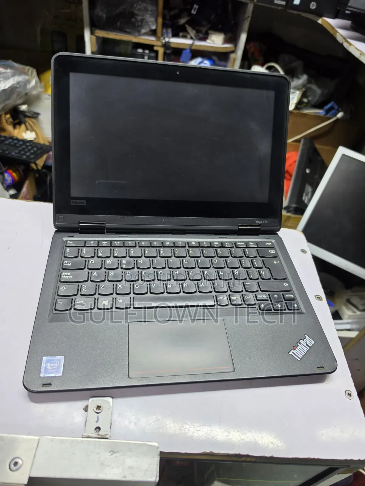 Laptop Lenovo Yoga 11e 4GB Intel Celeron SSD 128GB