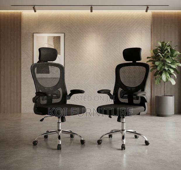 Office Chairs; Ergonomic Executive Black Fabric Seat - thumbnail 2