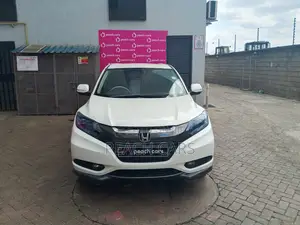 Honda Vezel 2014 White