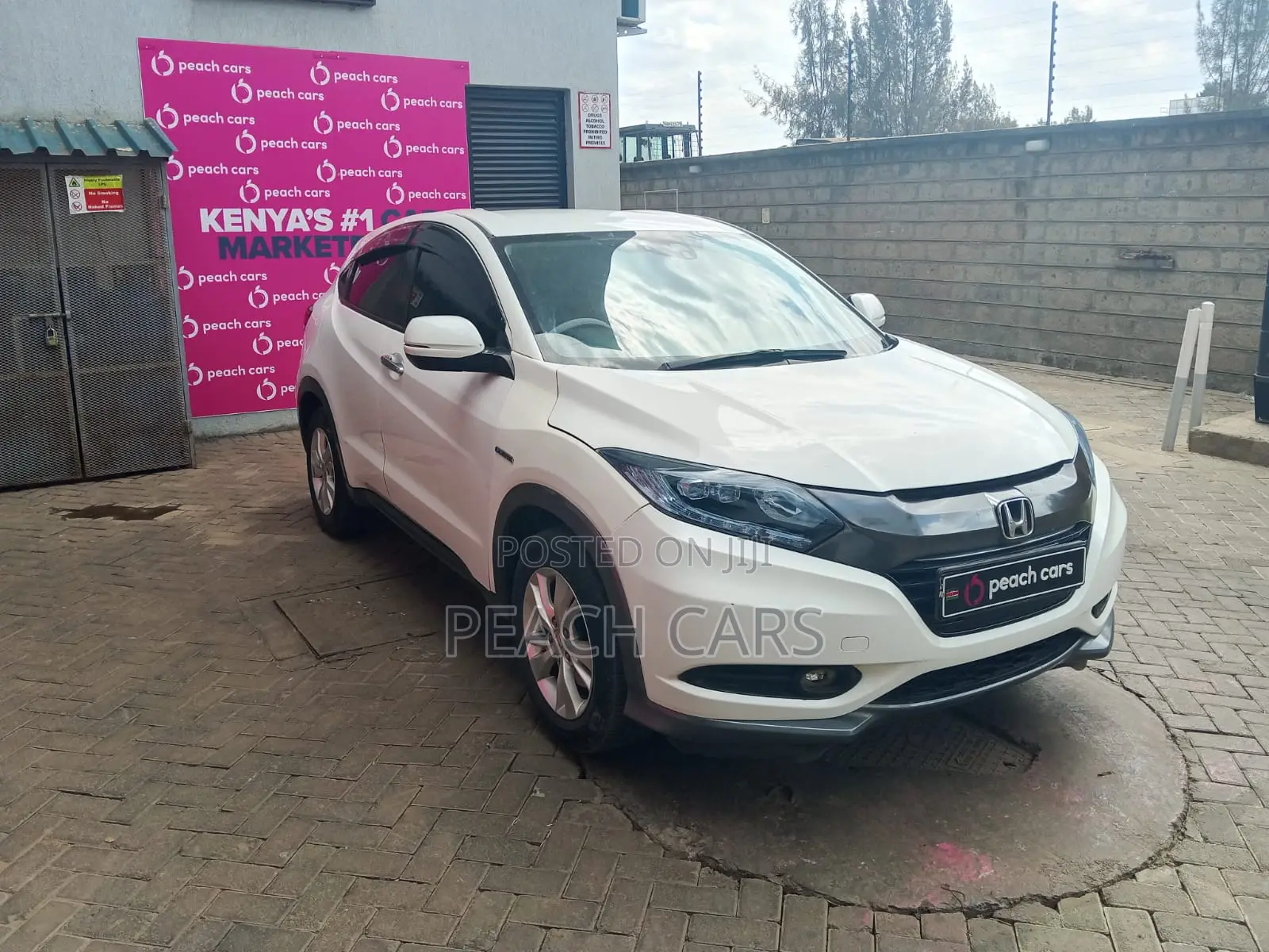 Honda Vezel 2014 White