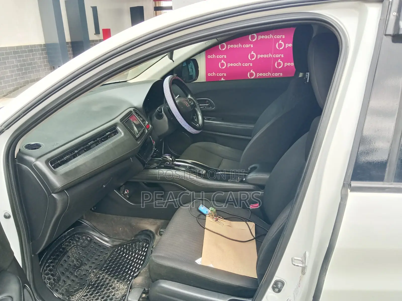 Honda Vezel 2014 White