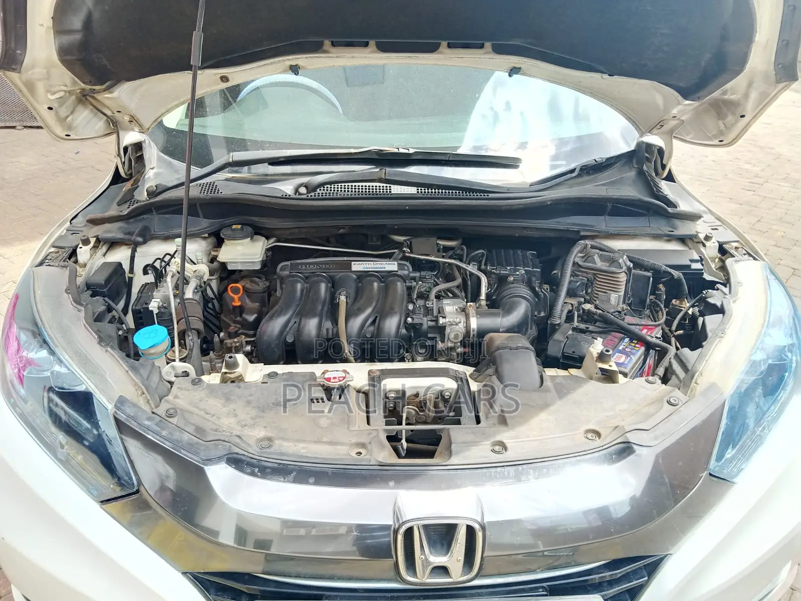 Honda Vezel 2014 White