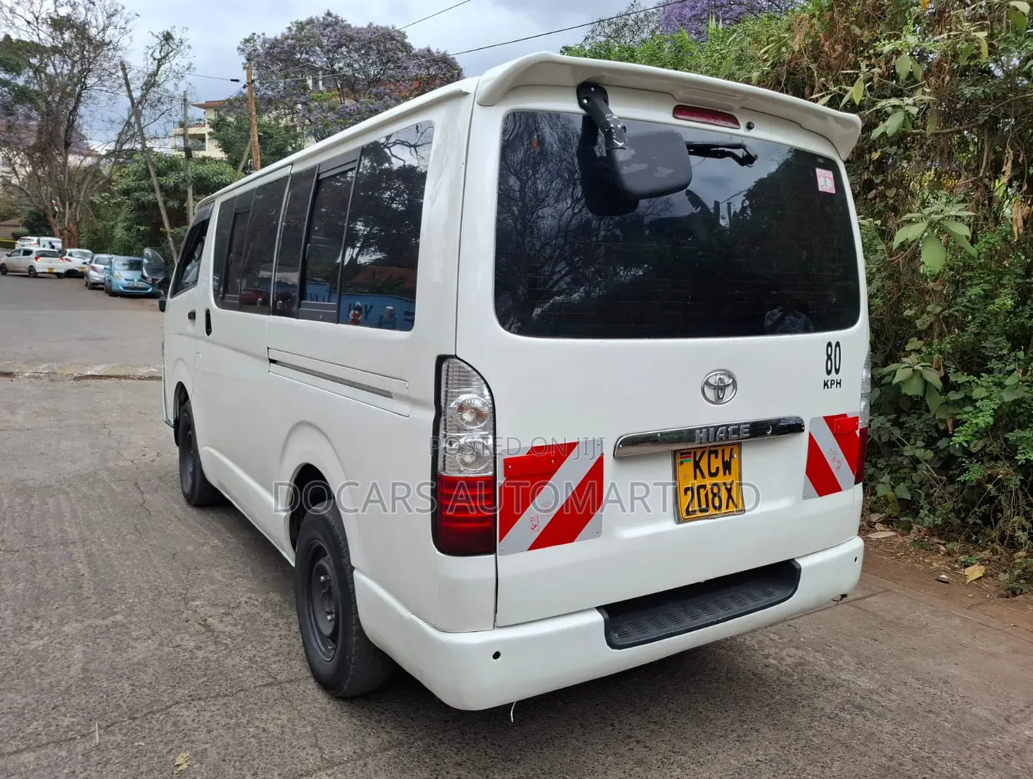 Toyota HiAce 2012 White