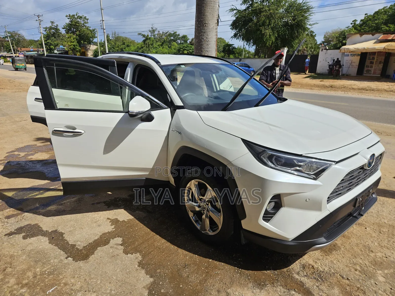 Toyota RAV4 Adventure AWD 2020 Pearl