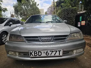 Toyota Carina 1.5 FWD Sedan 2001 Silver