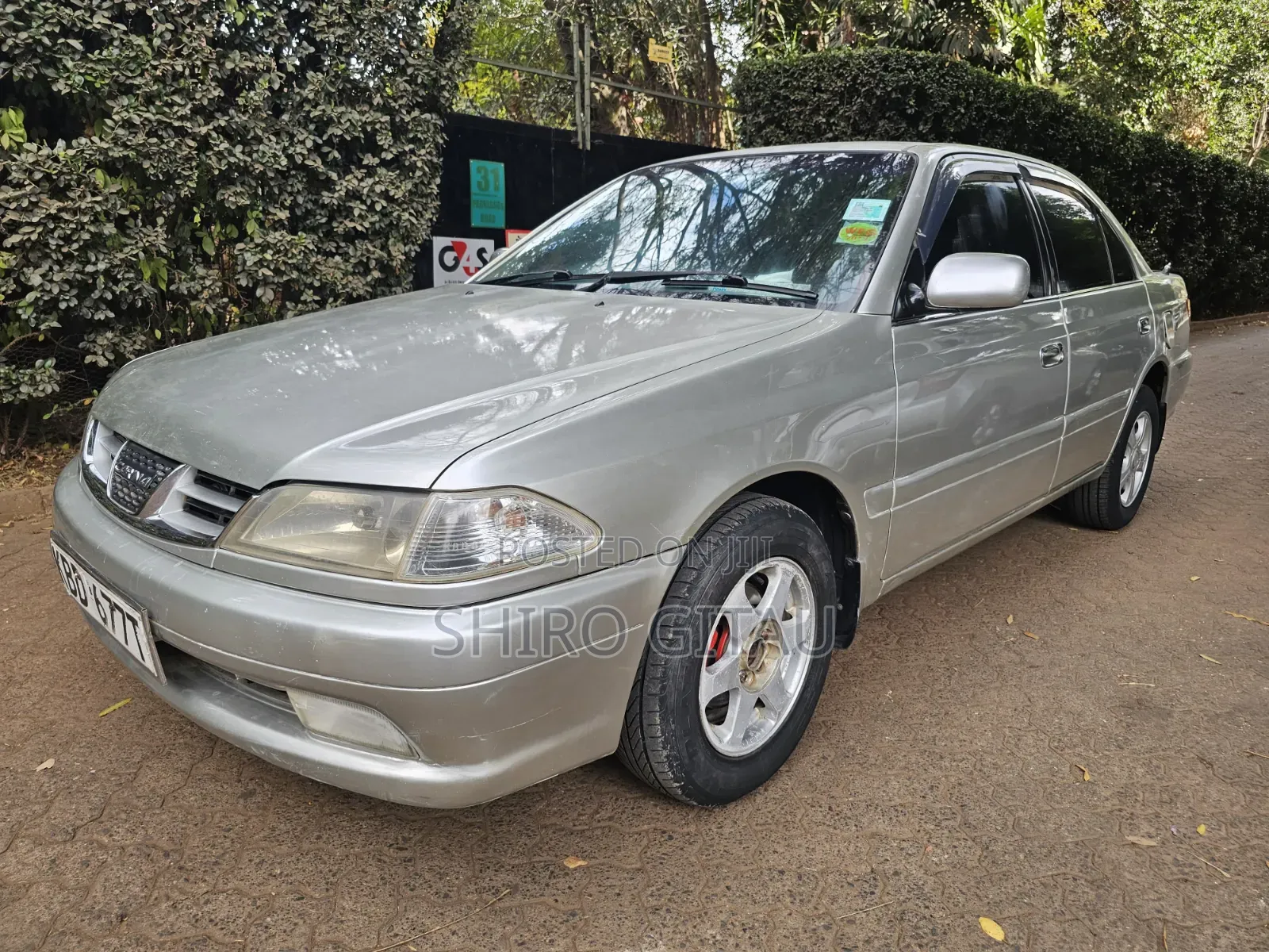 Toyota Carina 1.5 FWD Sedan 2001 Silver