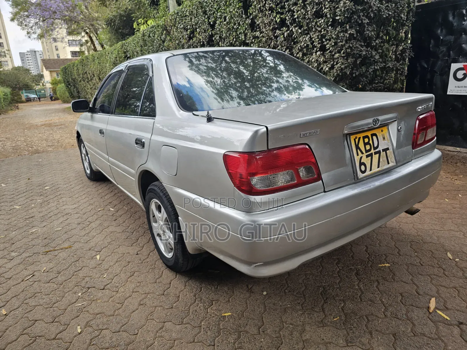 Toyota Carina 1.5 FWD Sedan 2001 Silver