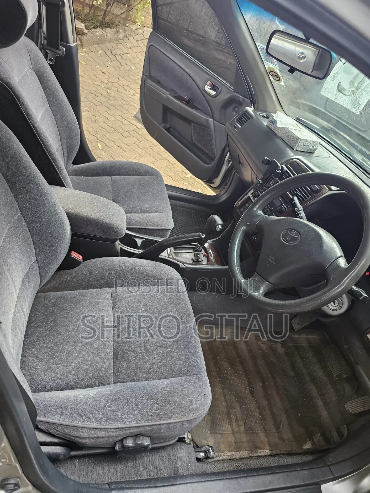 Toyota Carina 1.5 FWD Sedan 2001 Silver