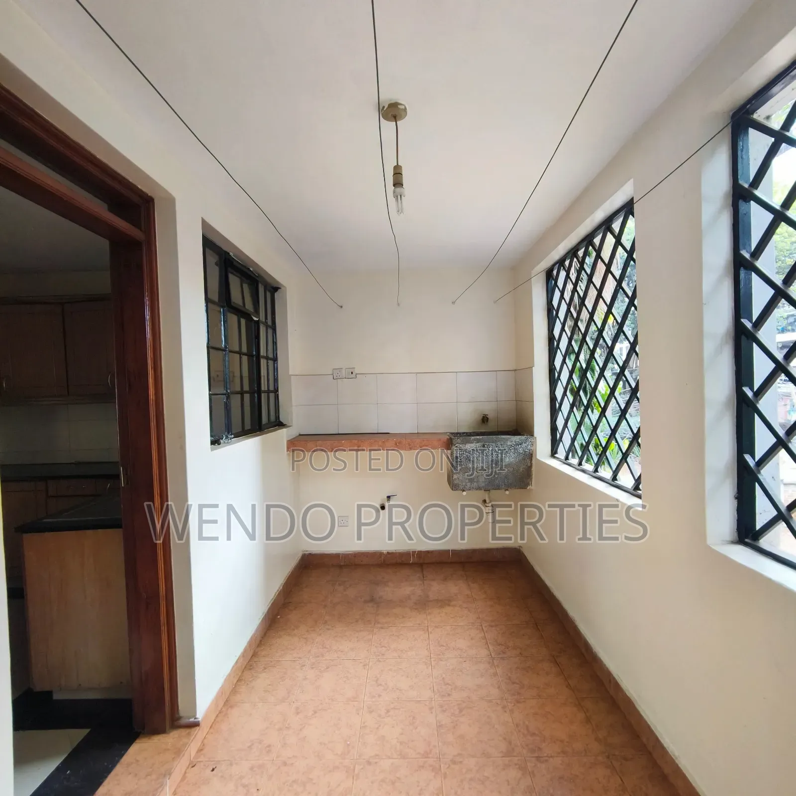 3bdrm Apartment in Valley Arcade for rent