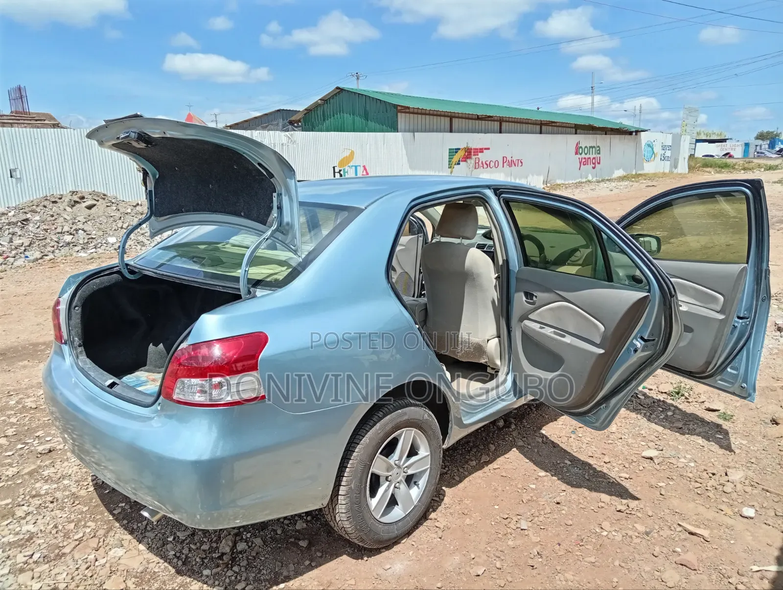 Toyota Belta 2009 Silver