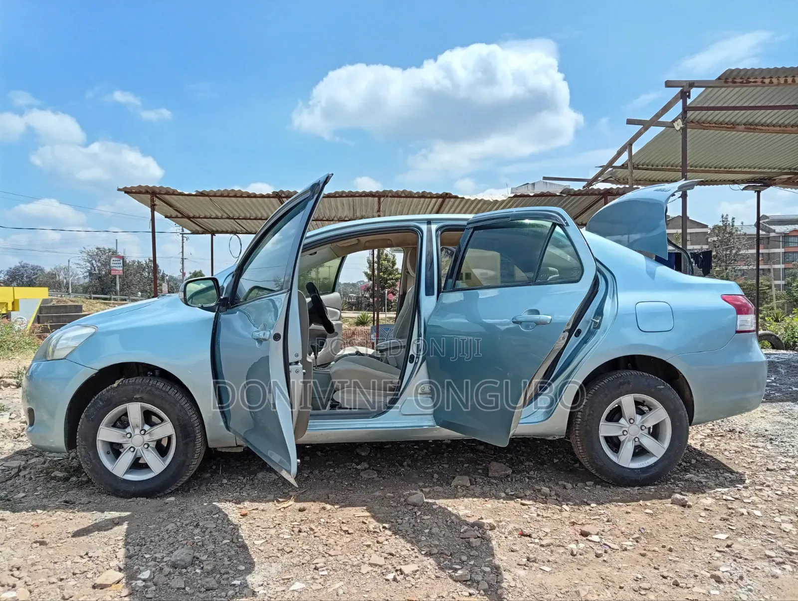 Toyota Belta 2009 Silver