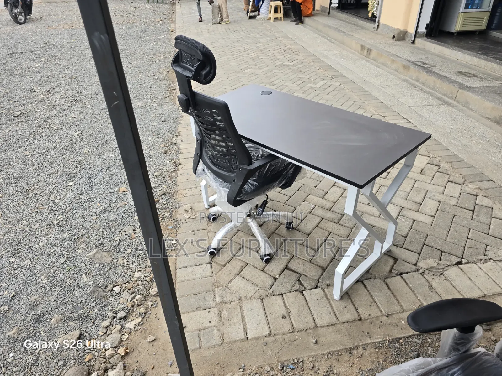 Luxury DIGITAL COMBINATION Office Desk and Chairs