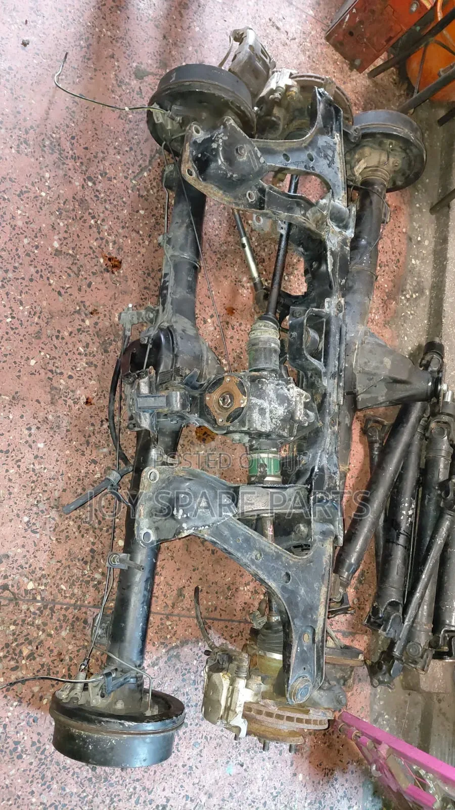 Complete Differential Unit for Nissan Vanette