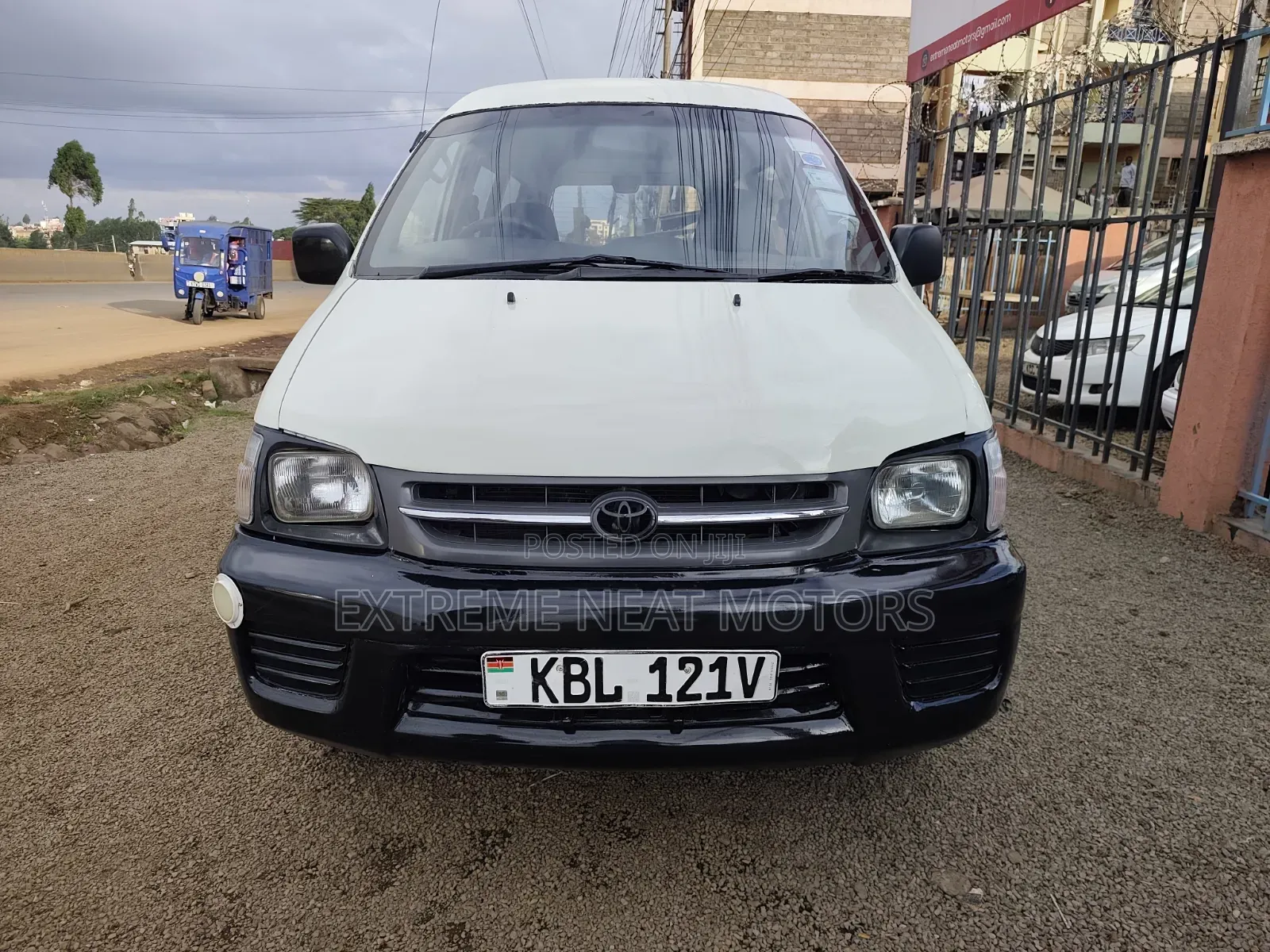 Toyota TownAce 2004 White