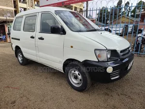 Toyota TownAce 2004 White