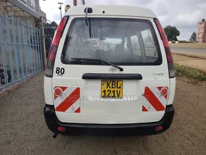 Toyota TownAce 2004 White