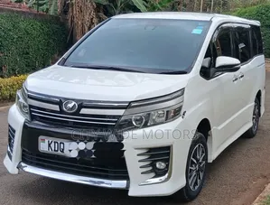 Toyota Voxy 2017 White