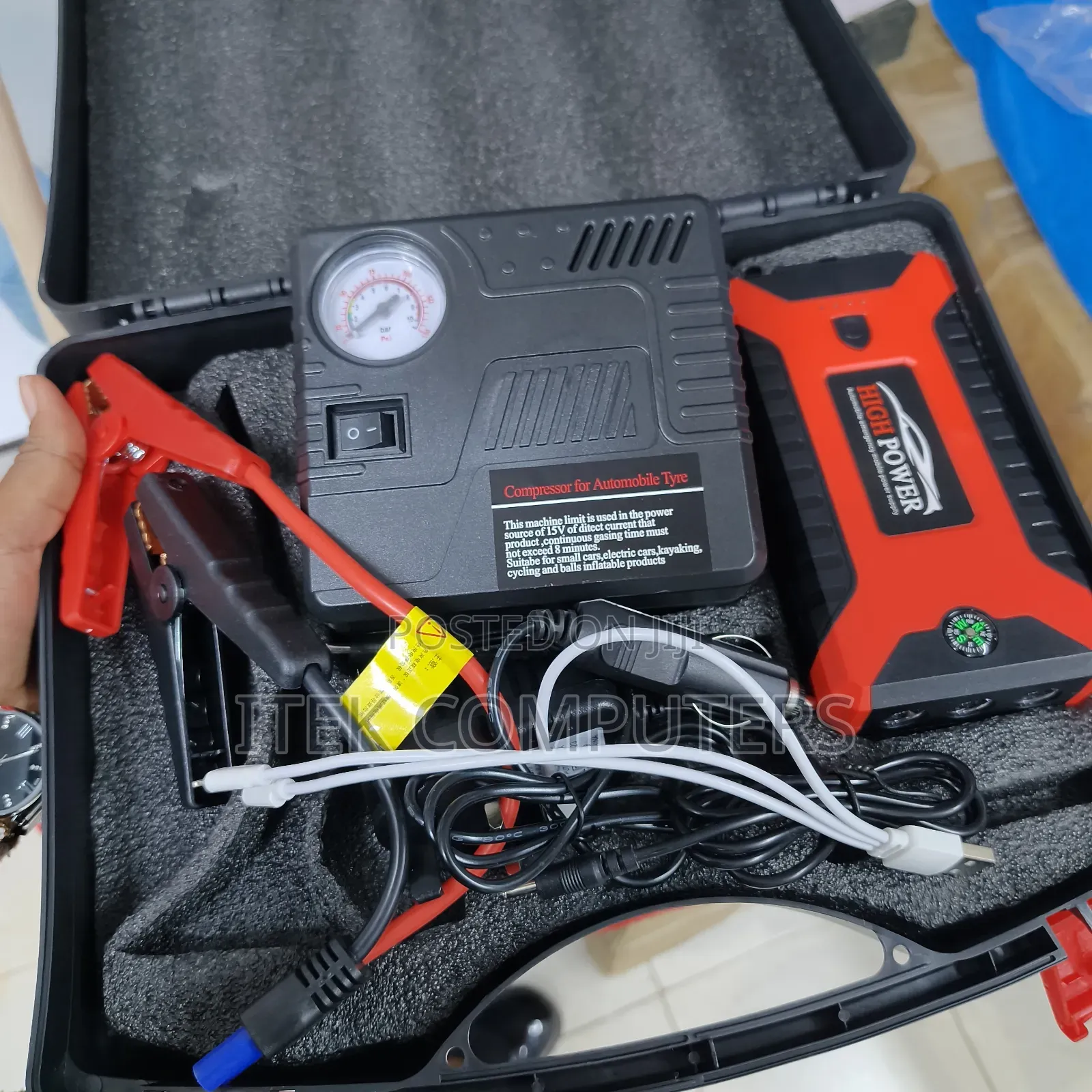 Compact Vehicle Jump Starter With Air Pump and LED Lighting