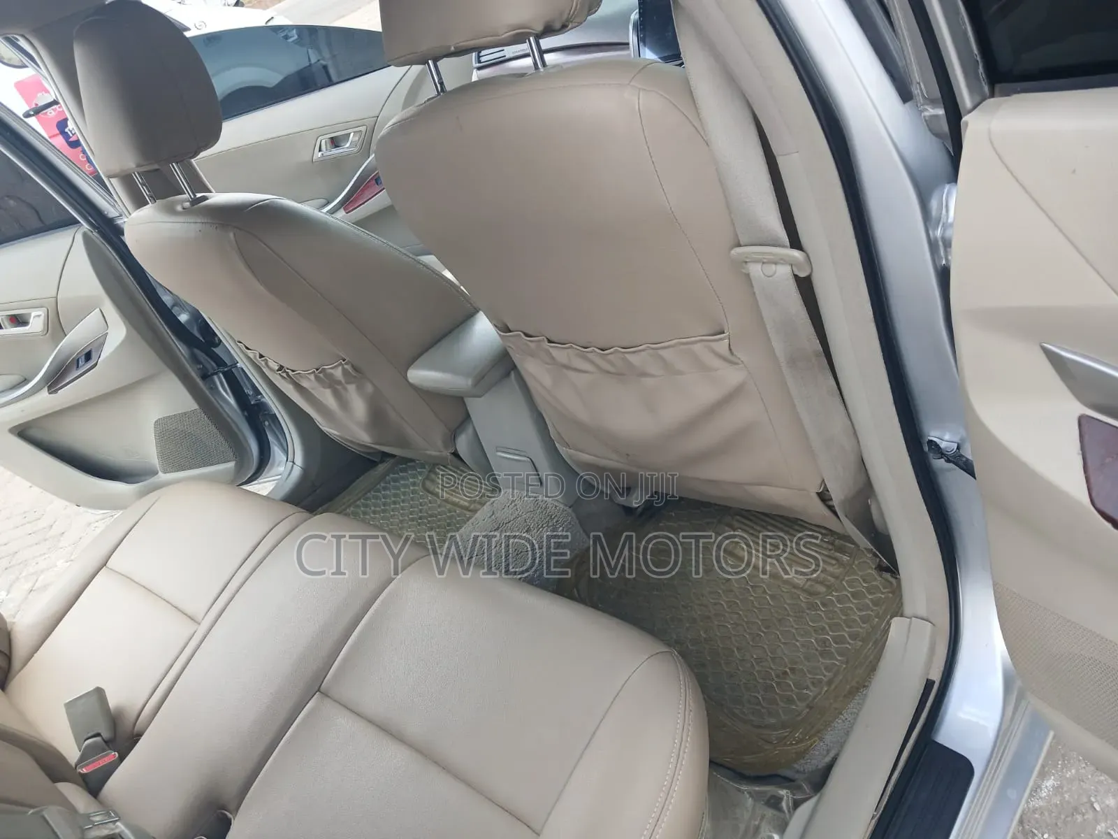 Toyota Premio 2.0 FWD 2010 Silver