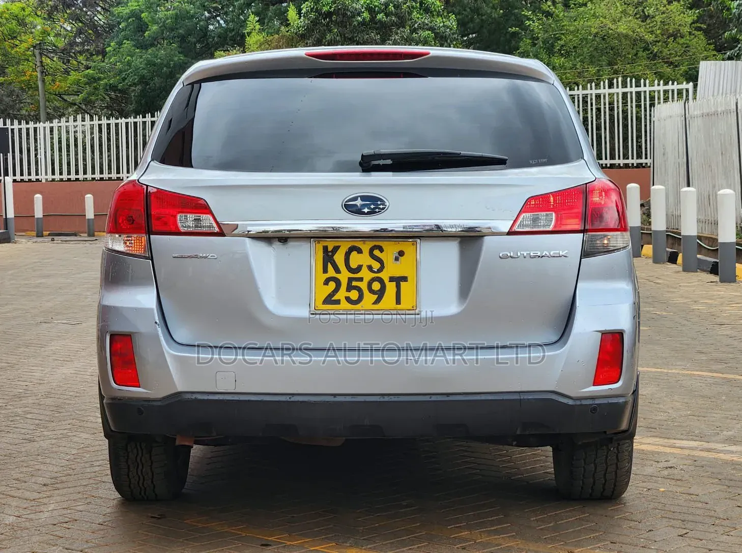 Subaru Outback 2012 Silver