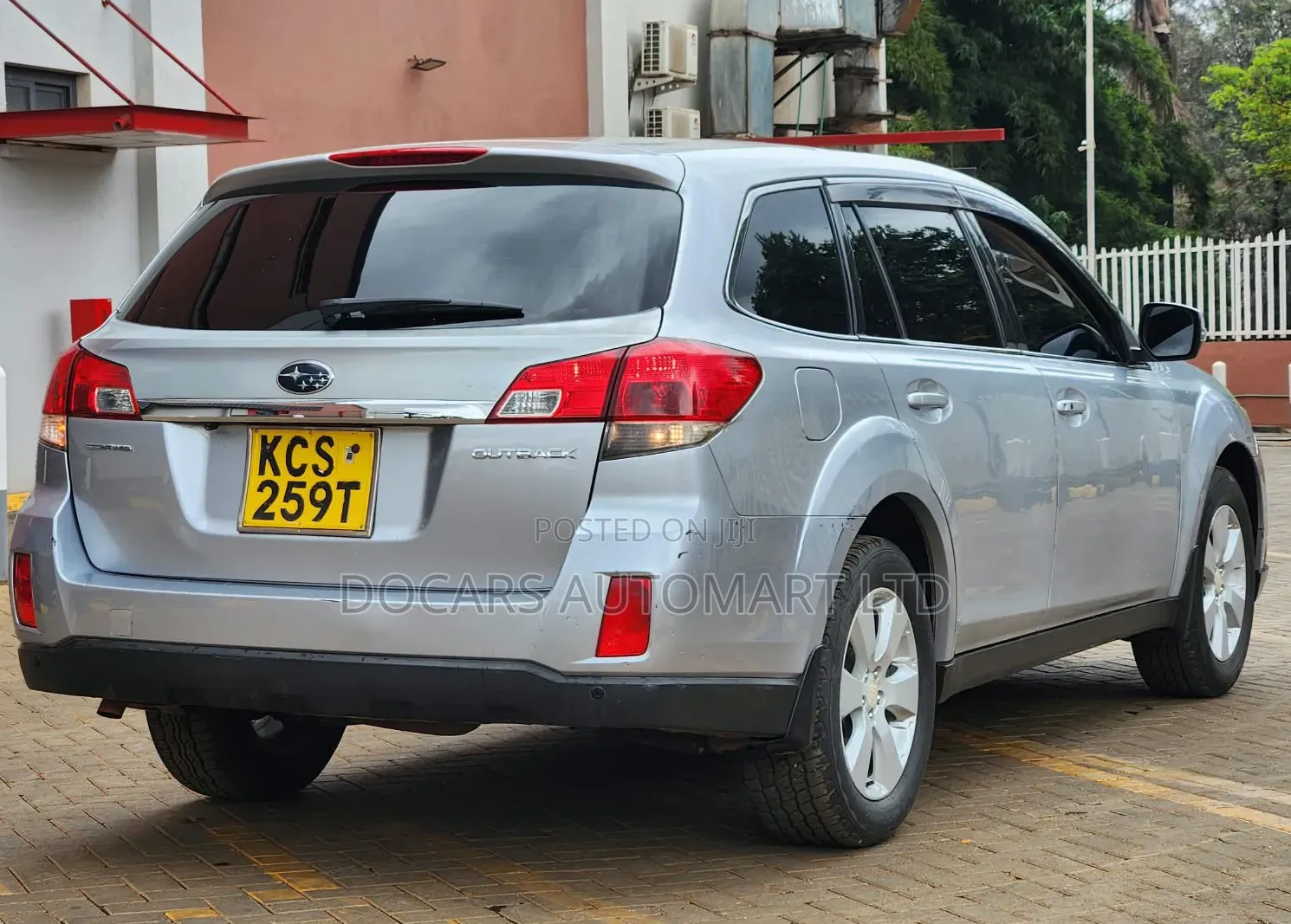Subaru Outback 2012 Silver