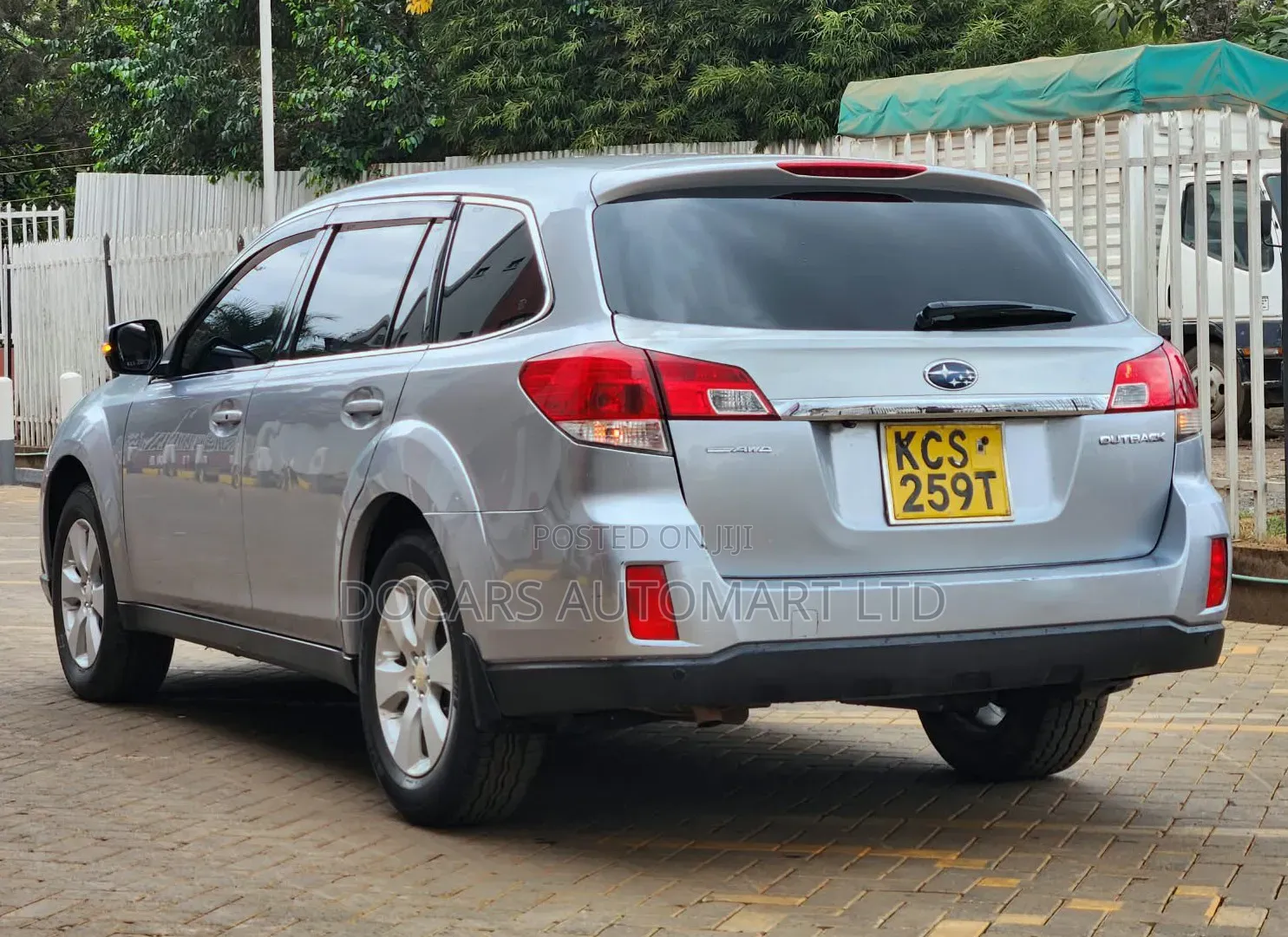 Subaru Outback 2012 Silver
