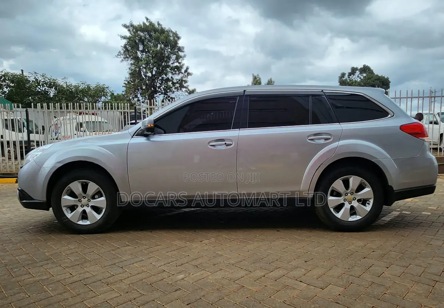 Subaru Outback 2012 Silver