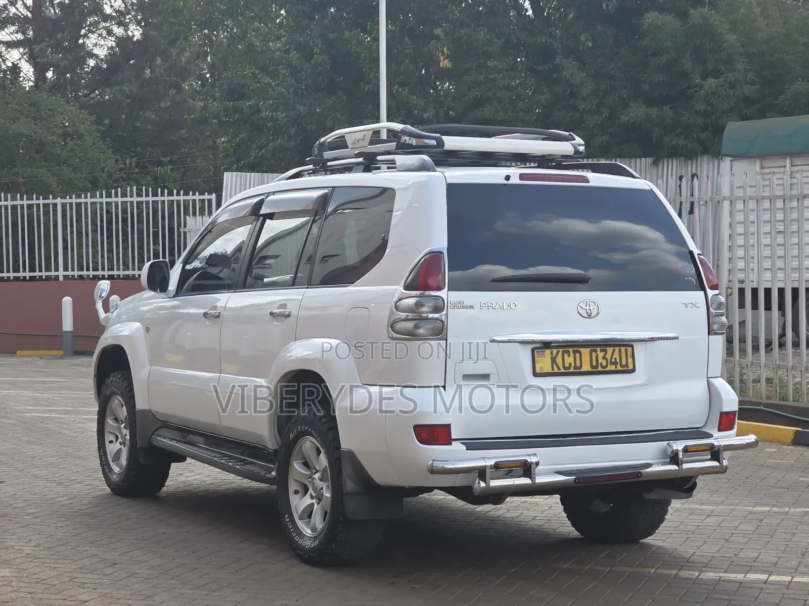 Toyota Land Cruiser Prado 2008 White