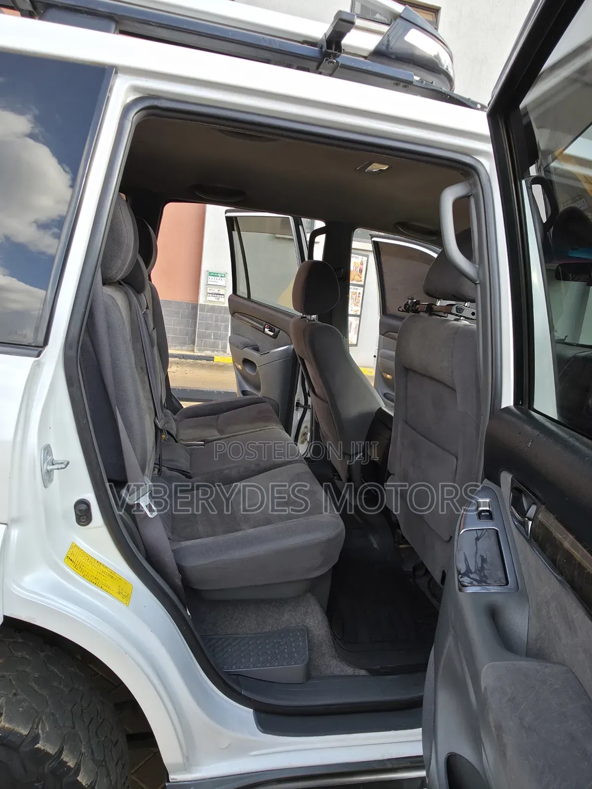 Toyota Land Cruiser Prado 2008 White