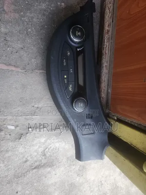 AC Control Vitz Jewela