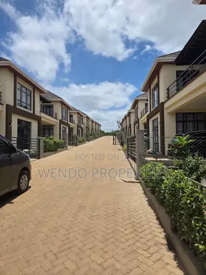 4bdrm Townhouse / Terrace in Kibiku for rent