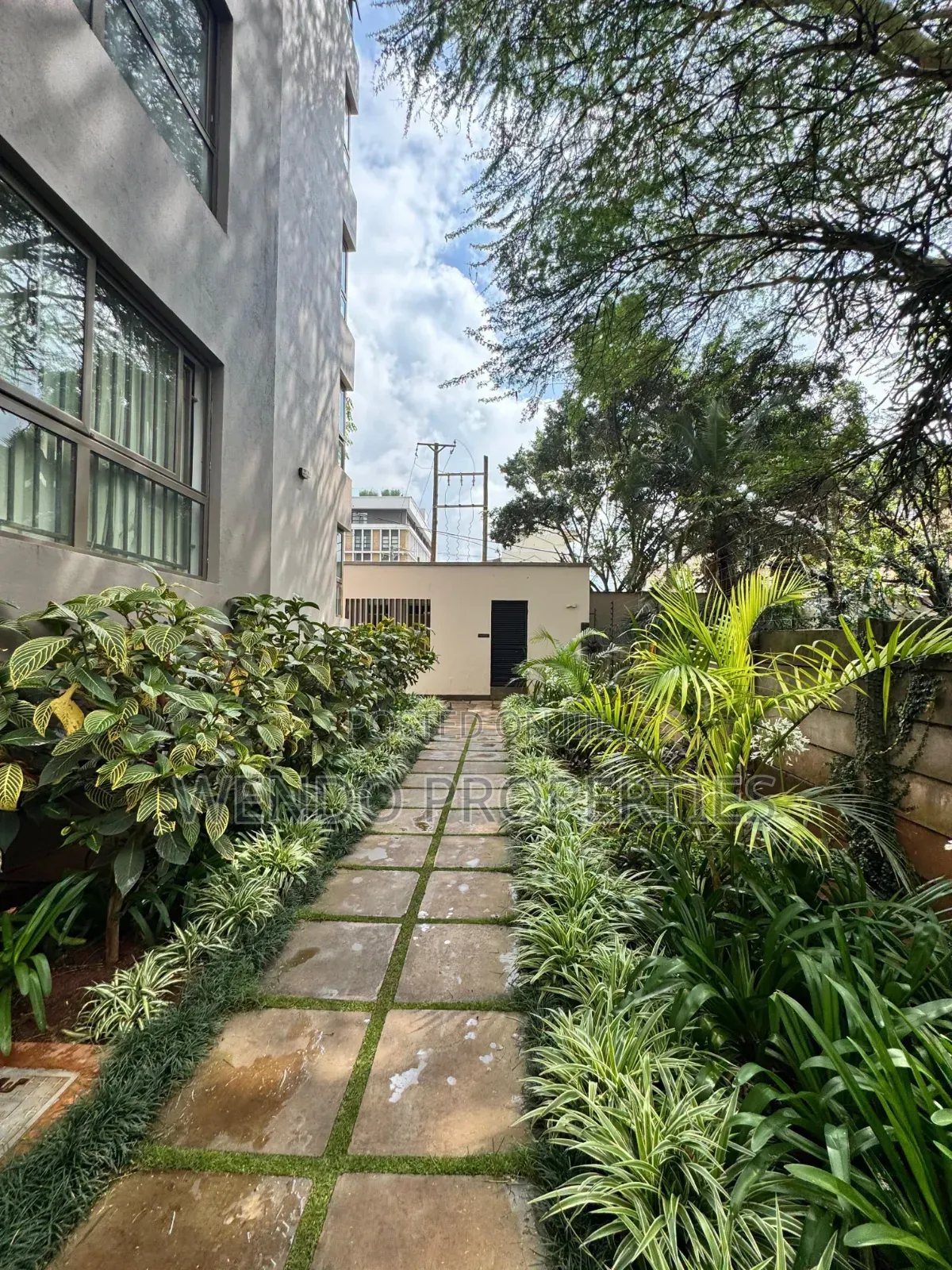 3bdrm Apartment in Muthangari for rent