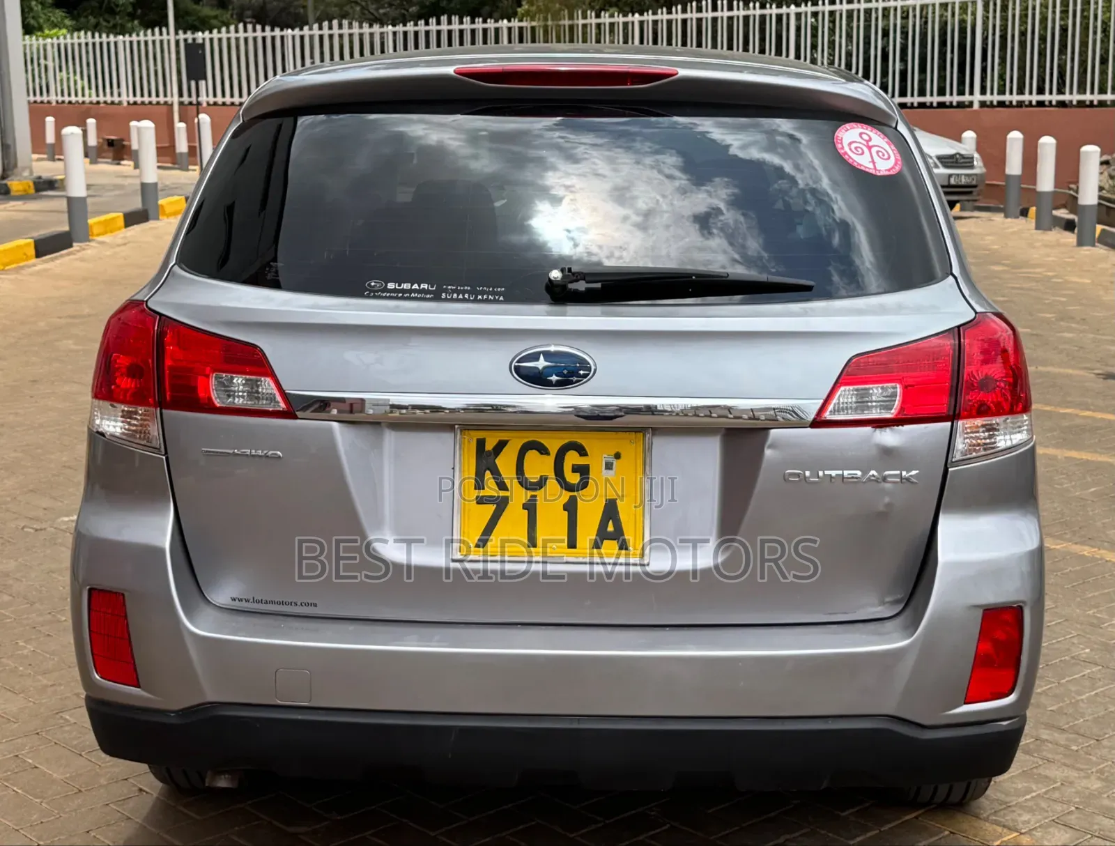 Subaru Outback 2.5i 2010 Silver
