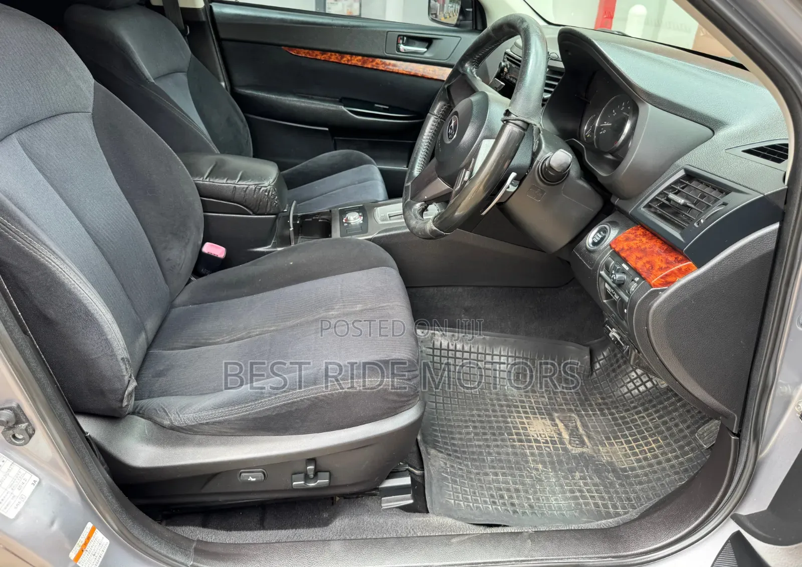 Subaru Outback 2.5i 2010 Silver