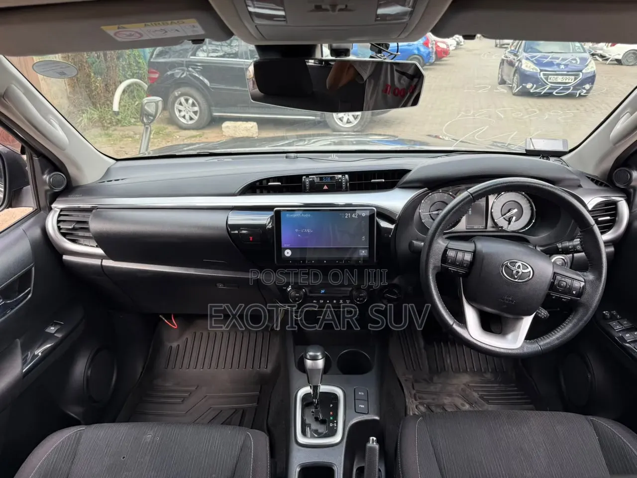 Toyota Hilux 2023 Gold