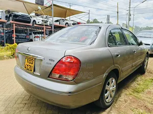 Nissan Sylphy 2004 Gray