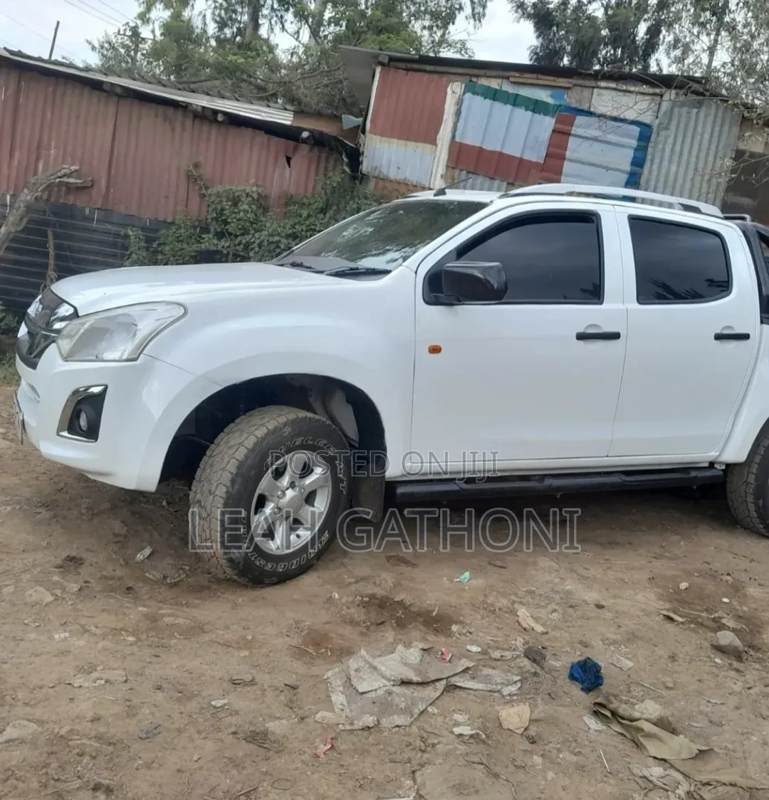 Isuzu D-MAX 2022 White