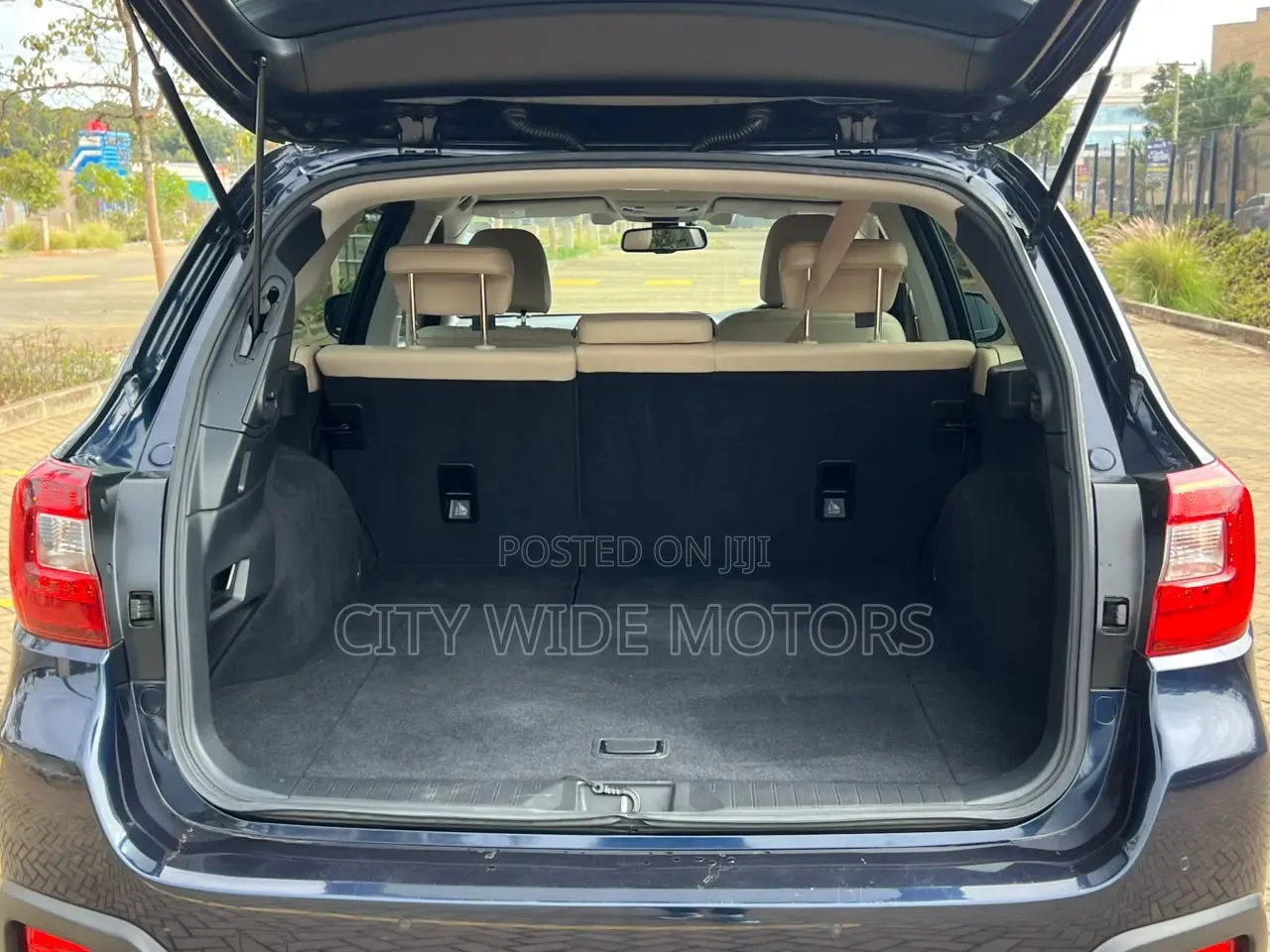 Subaru Outback 2.5i Limited AWD 2018 Blue