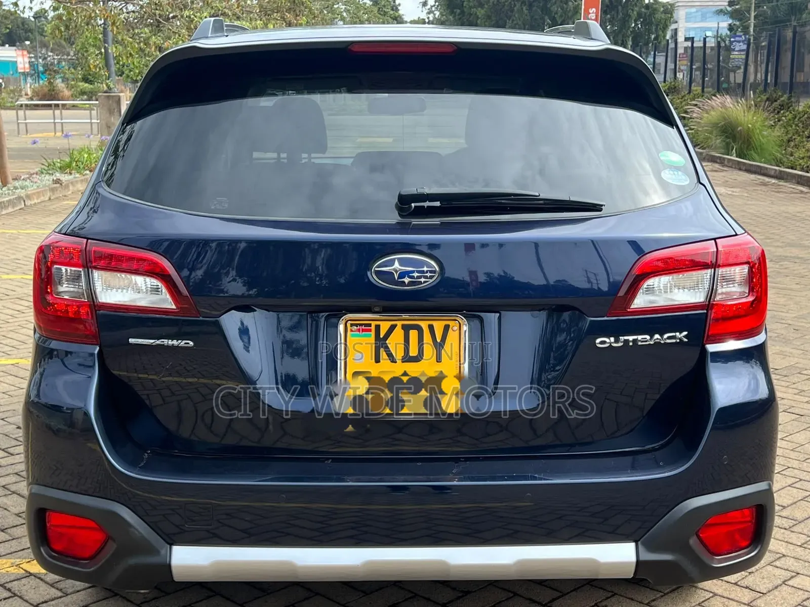 Subaru Outback 2.5i Limited AWD 2018 Blue