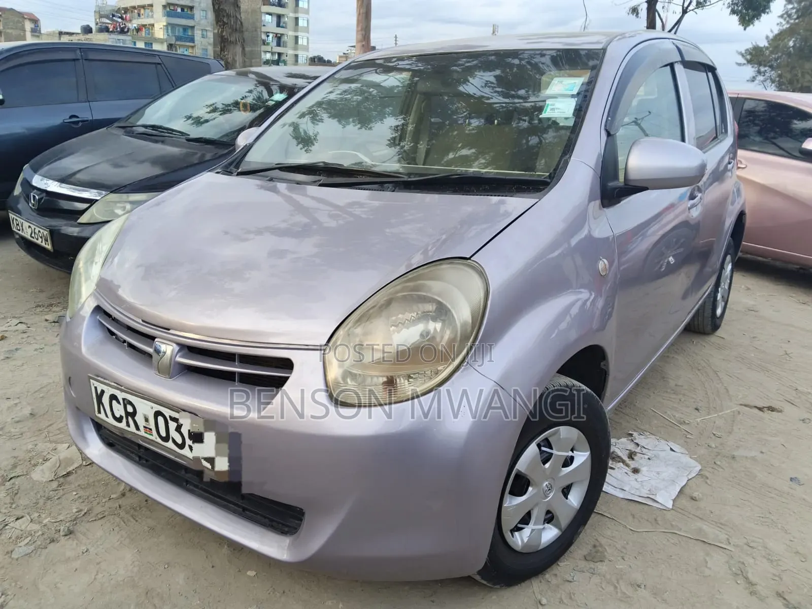Toyota Passo 2011 Pink