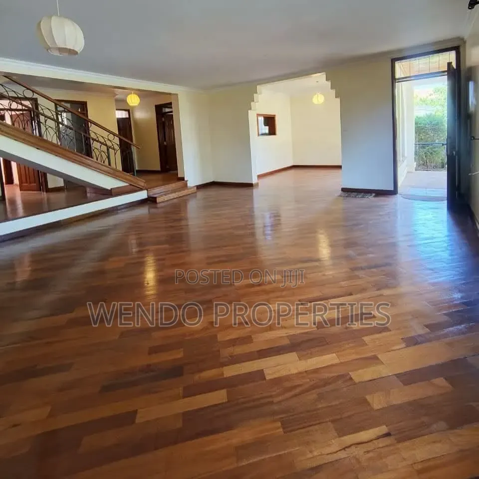 4bdrm Townhouse / Terrace in Maziwa for rent