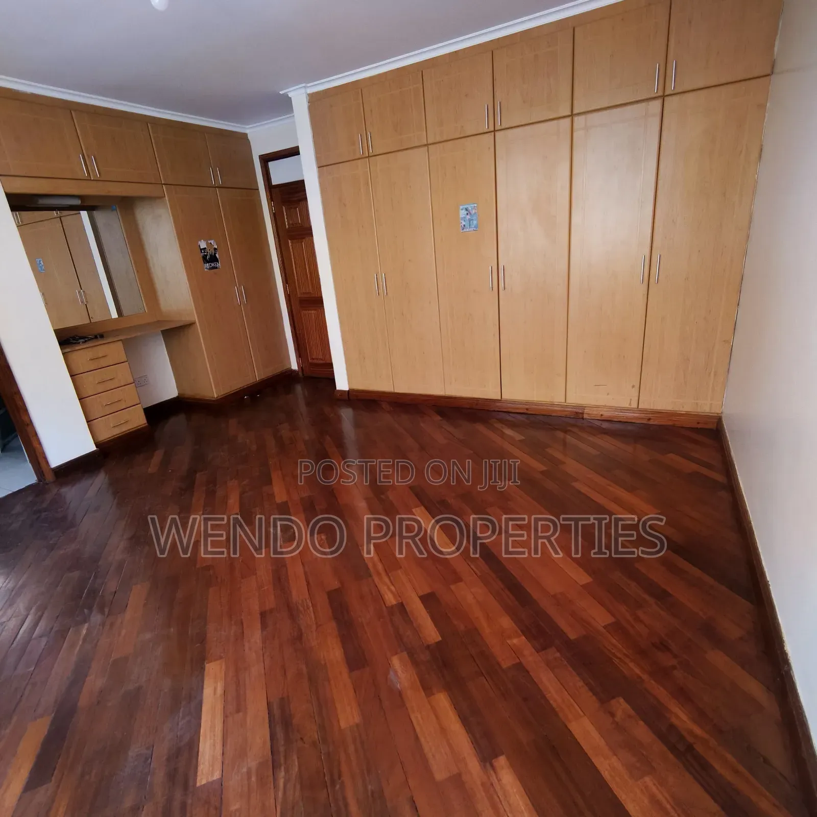 4bdrm Townhouse / Terrace in Maziwa for rent