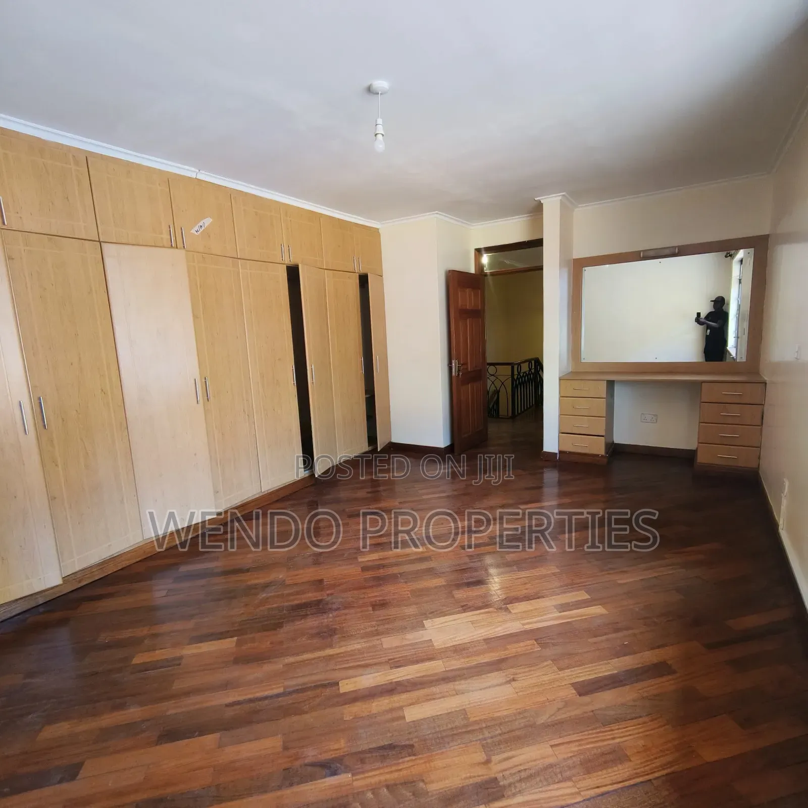 4bdrm Townhouse / Terrace in Maziwa for rent