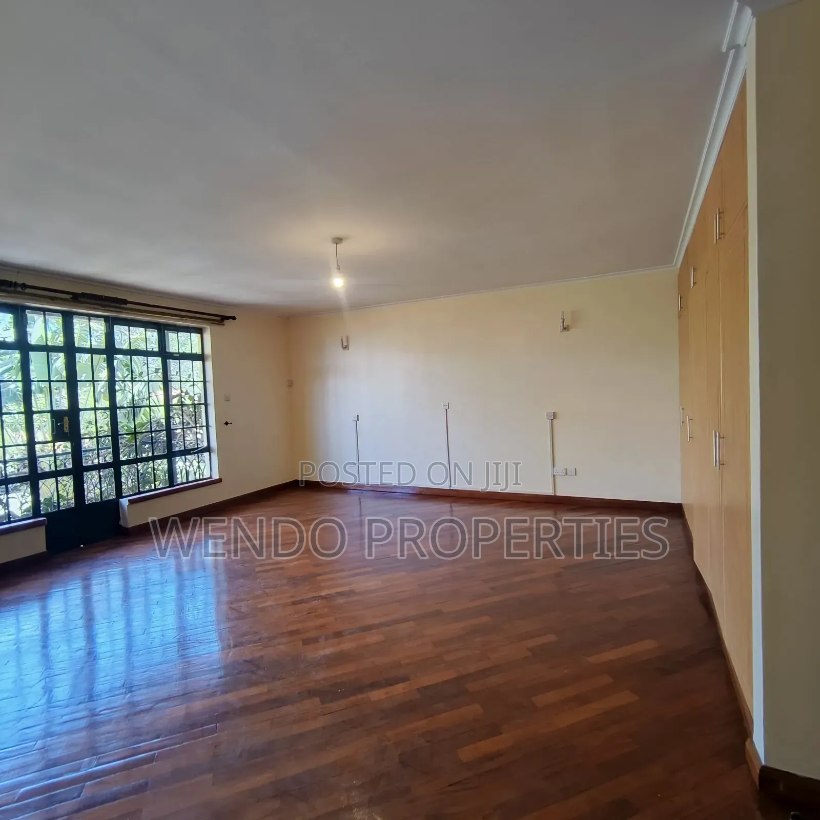 4bdrm Townhouse / Terrace in Maziwa for rent